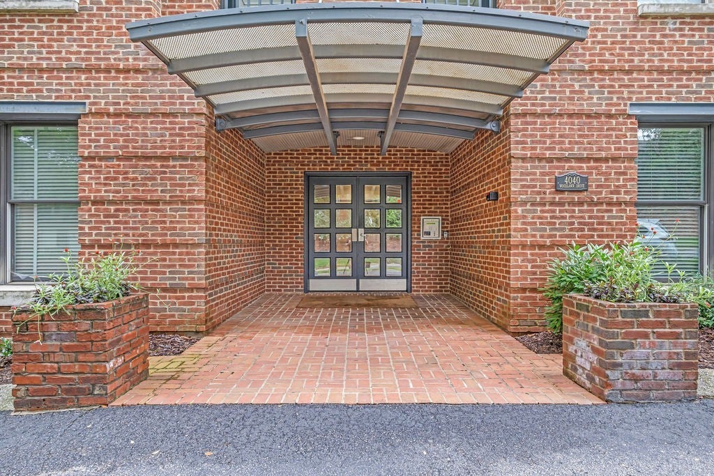 Home for sale in 4040 Woodlawn Dr 12 Nashville, TN