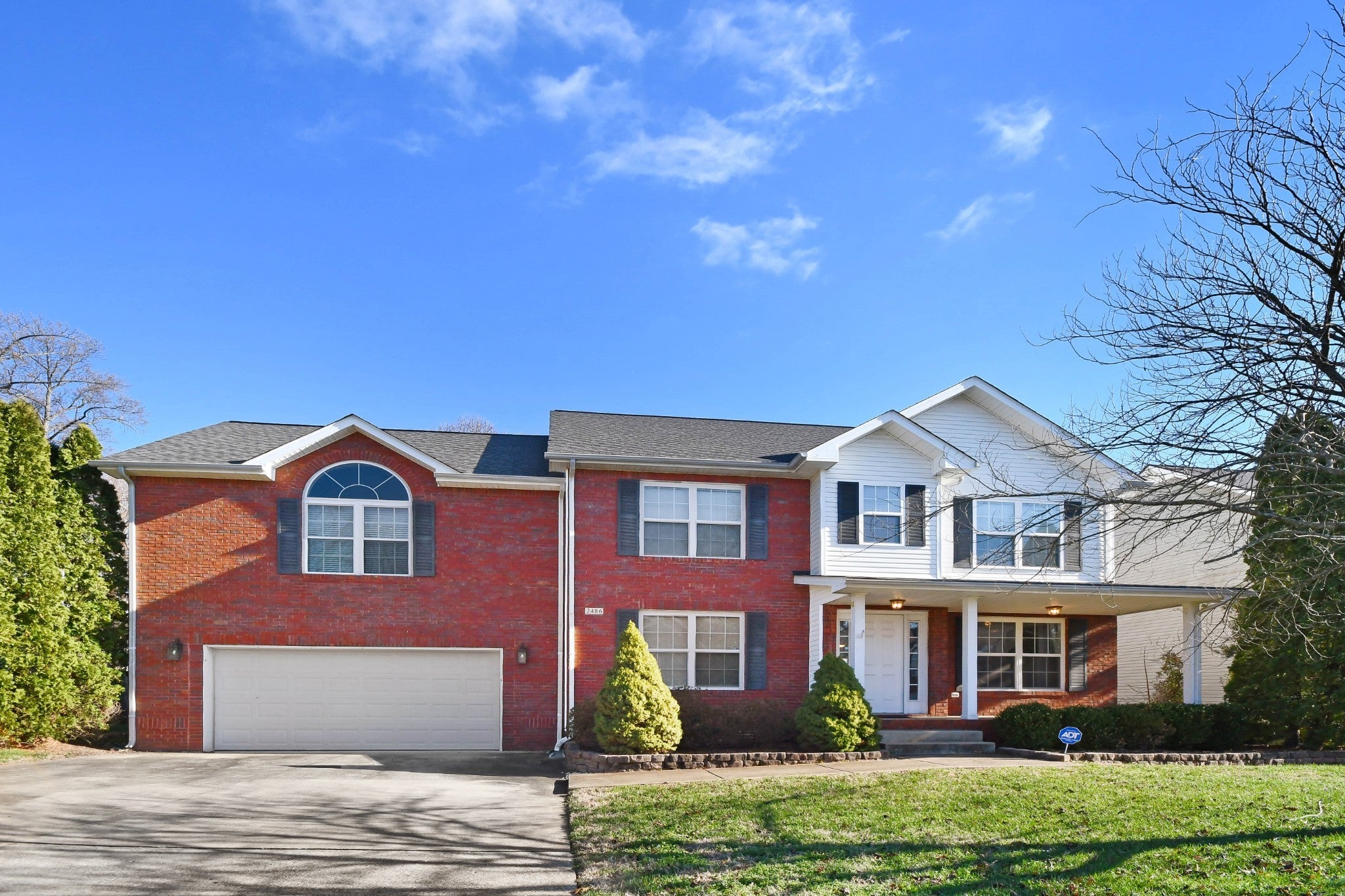 Photo of Listing #3032836