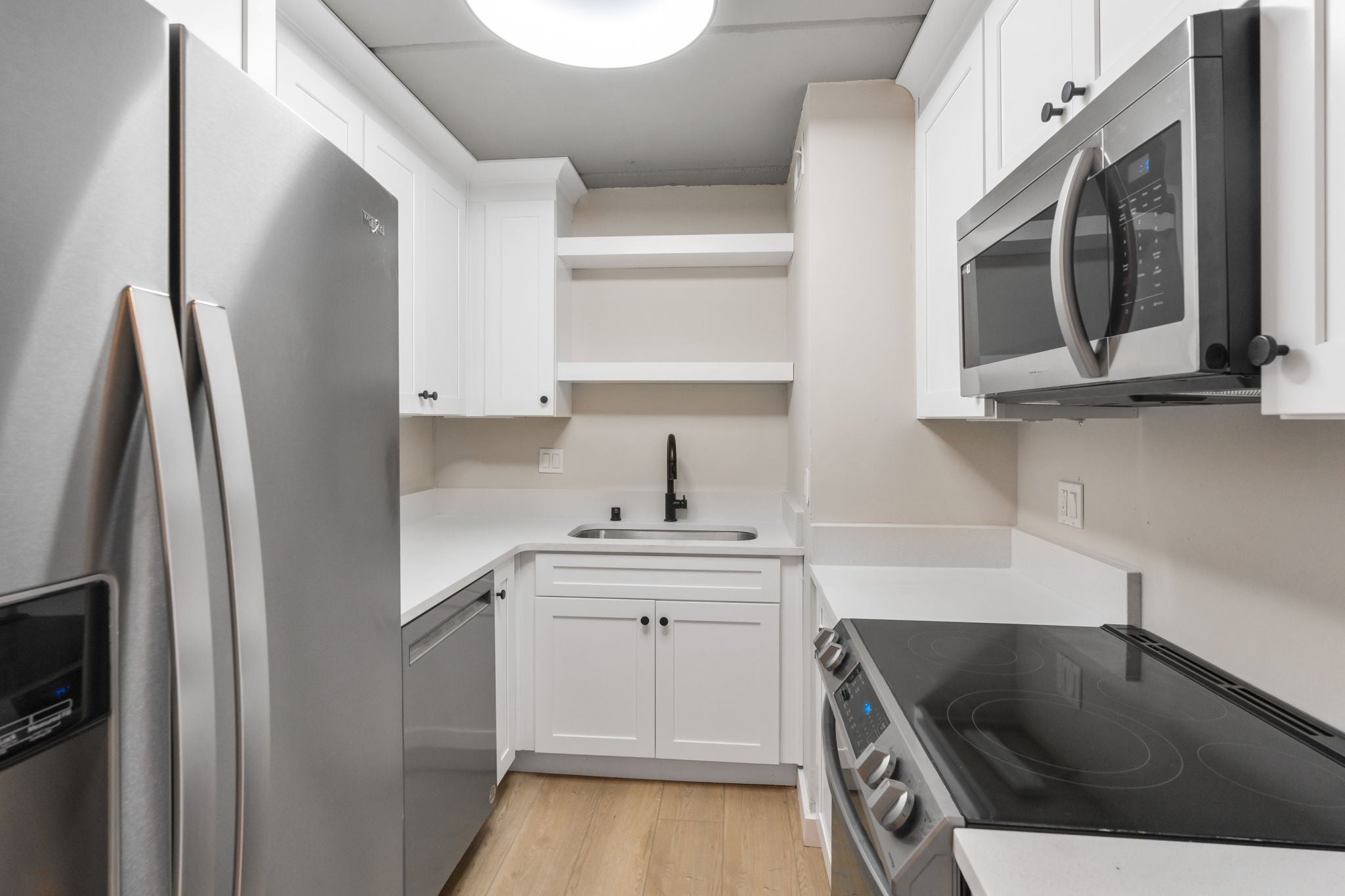 Photo of Listing #3034074