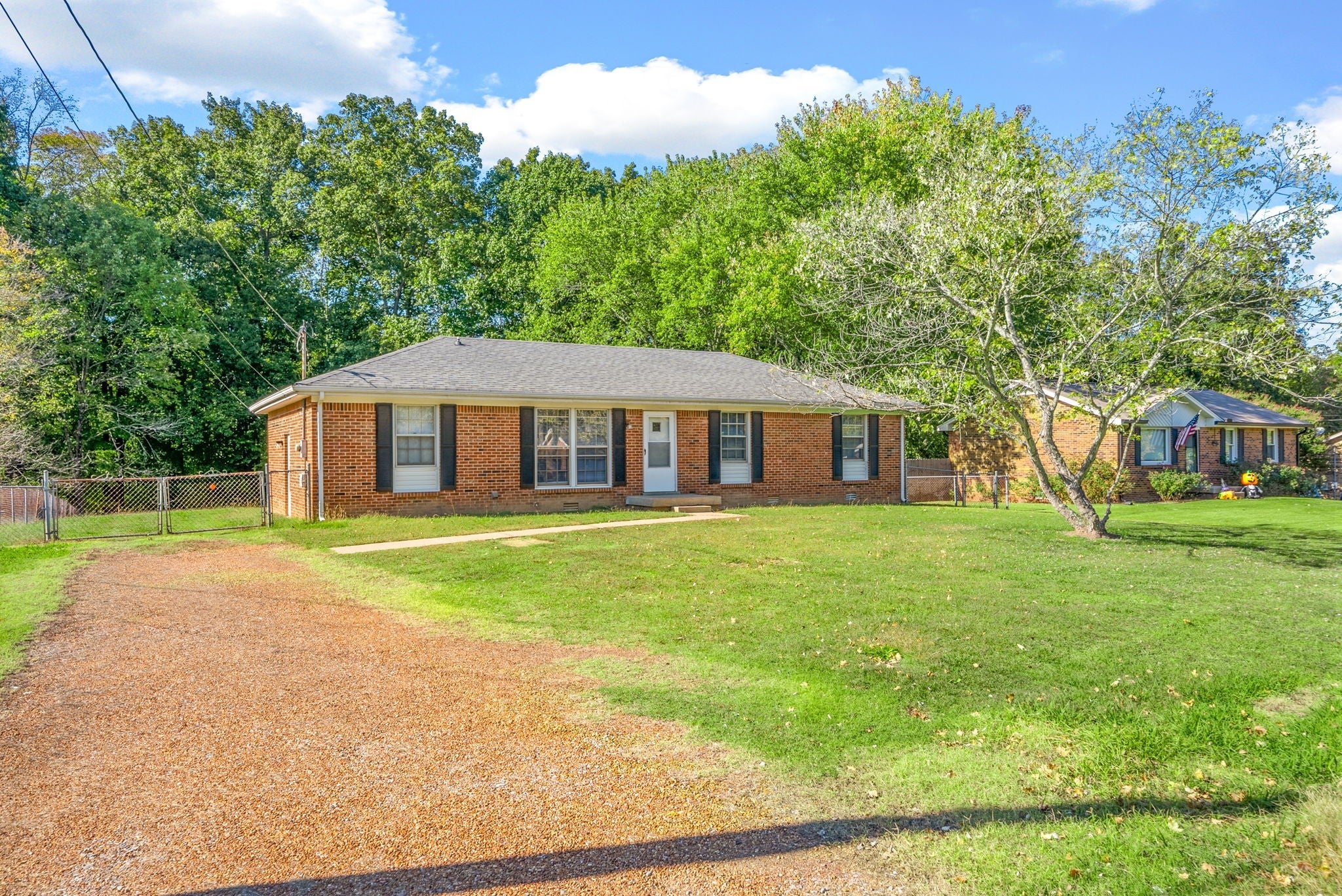 Photo of Listing #3034556