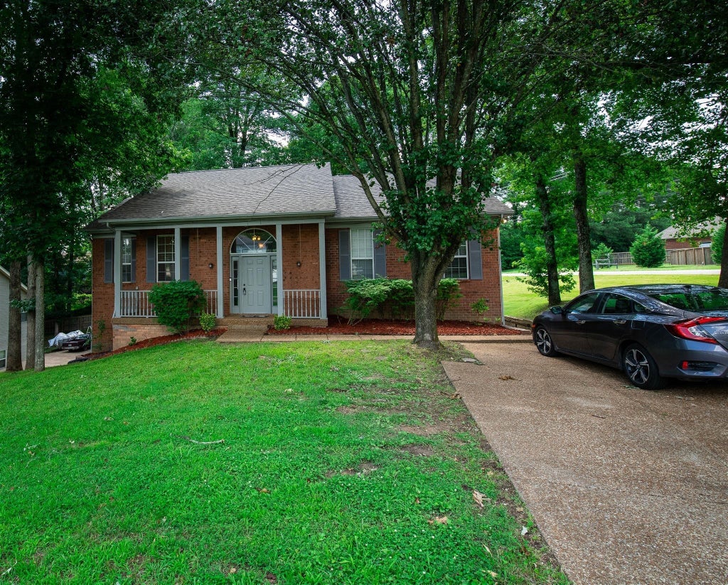 1000 Tulip Grove Rd F, Hermitage