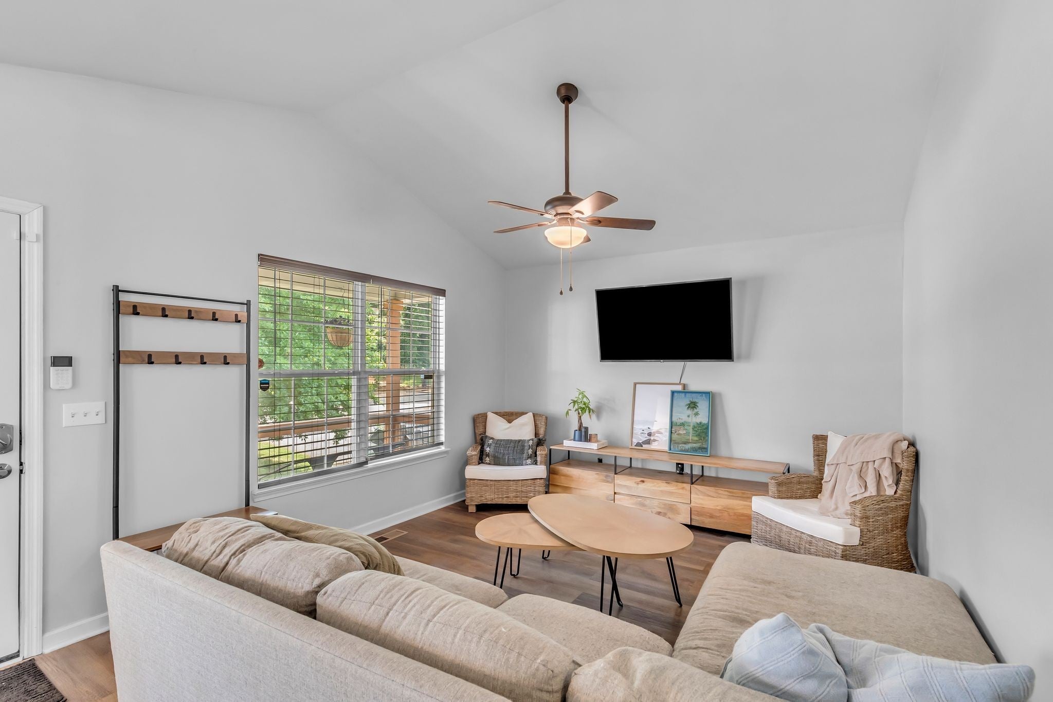 Photo of Listing #3034969