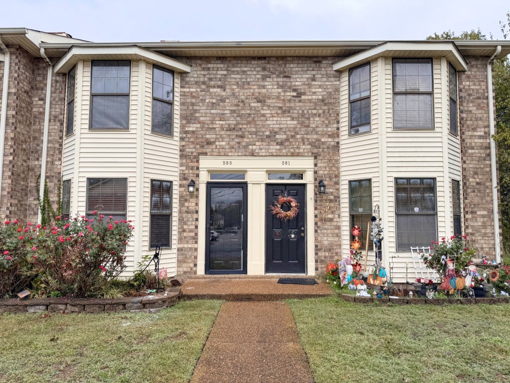 583 Thomas Jefferson Cir, Madison