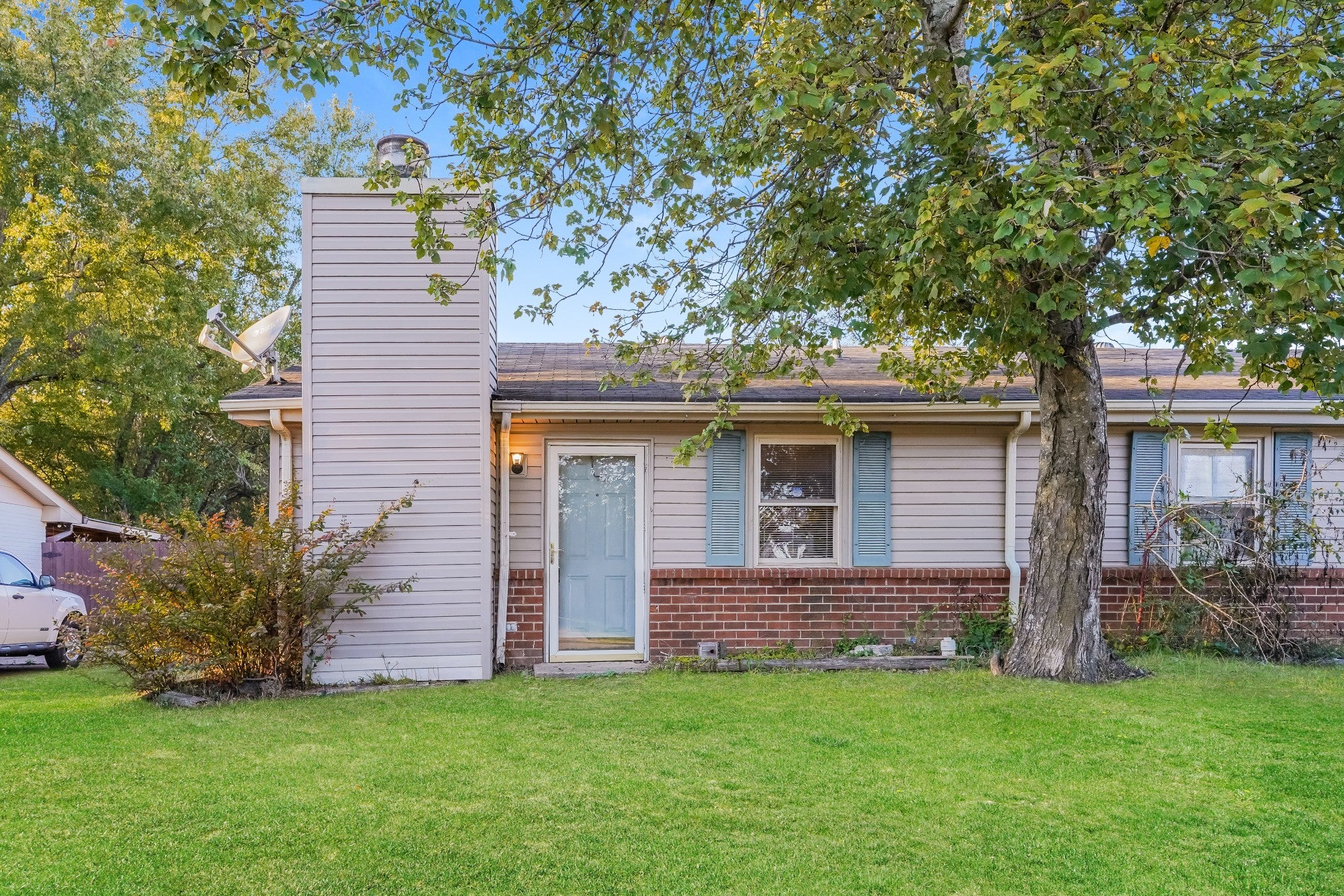 Photo of Listing #3035912