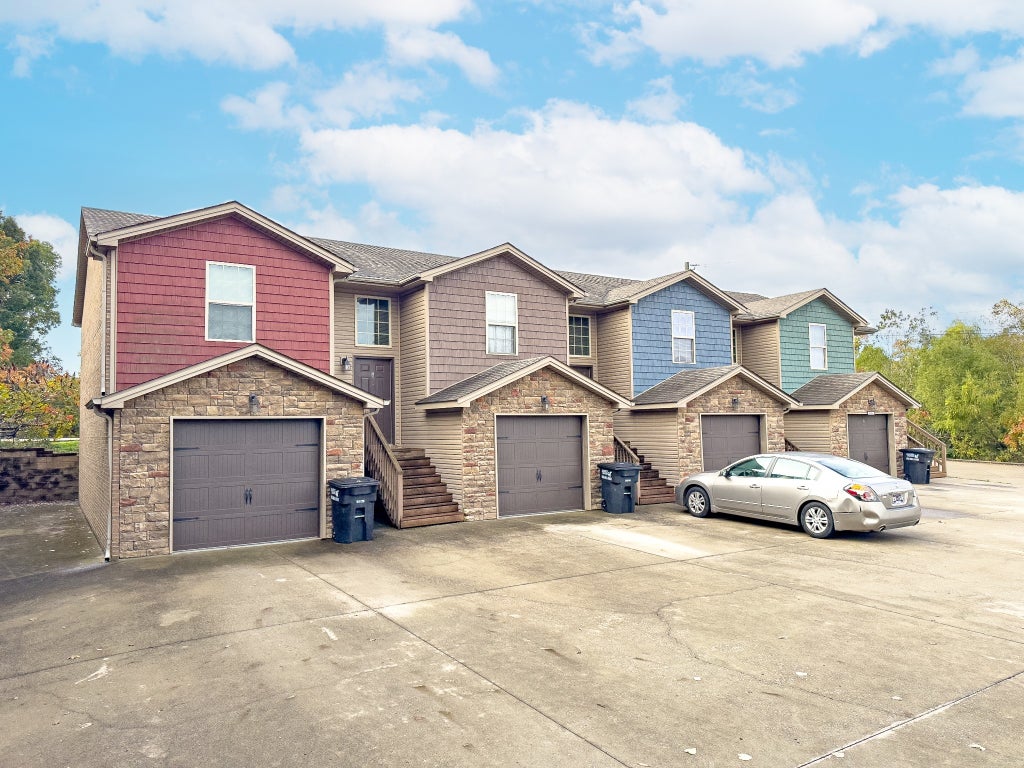 1716 Thistlewood Drive #c, Clarksville