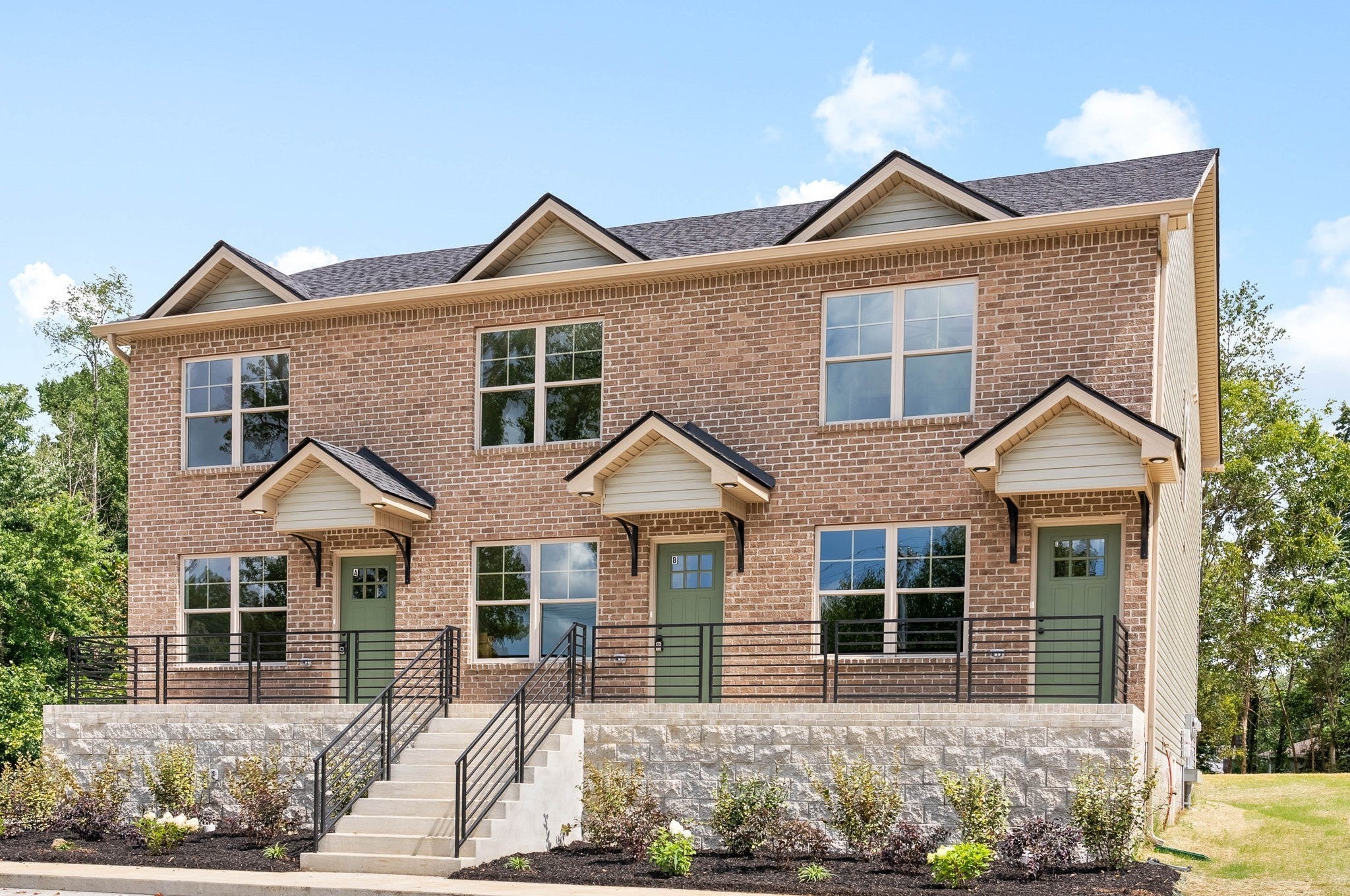 Photo of Listing #3036094