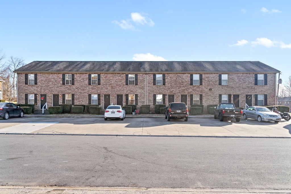 2450 Caroline Dr H, Clarksville