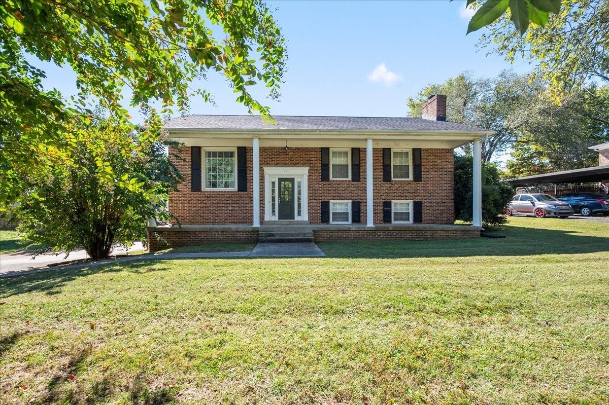 Photo of Listing #3037478