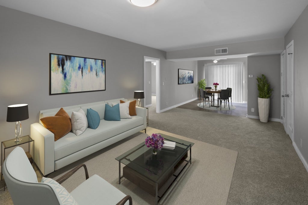 126 Walton Ferry Rd C5, Hendersonville