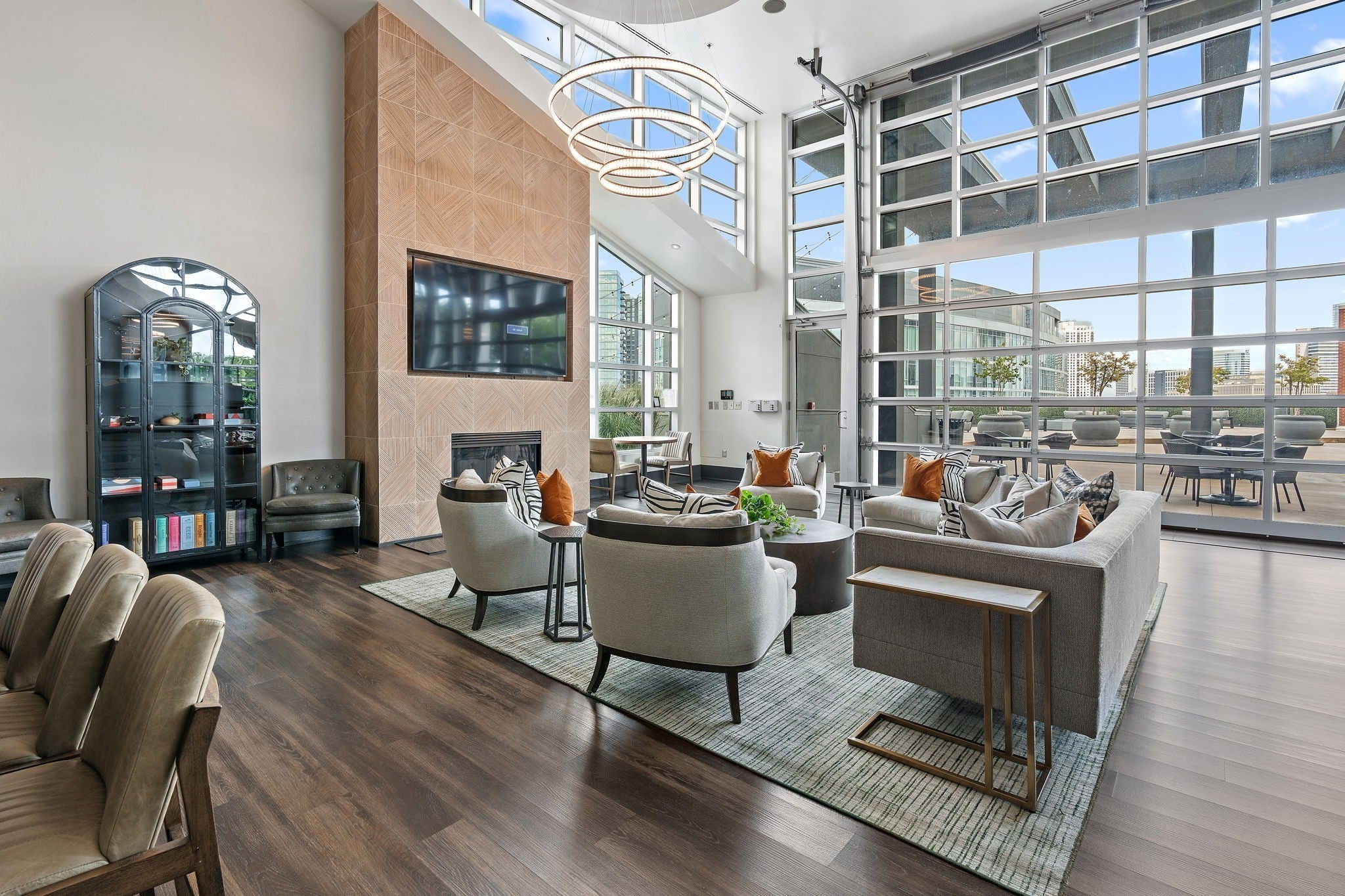 Photo of Listing #3038406