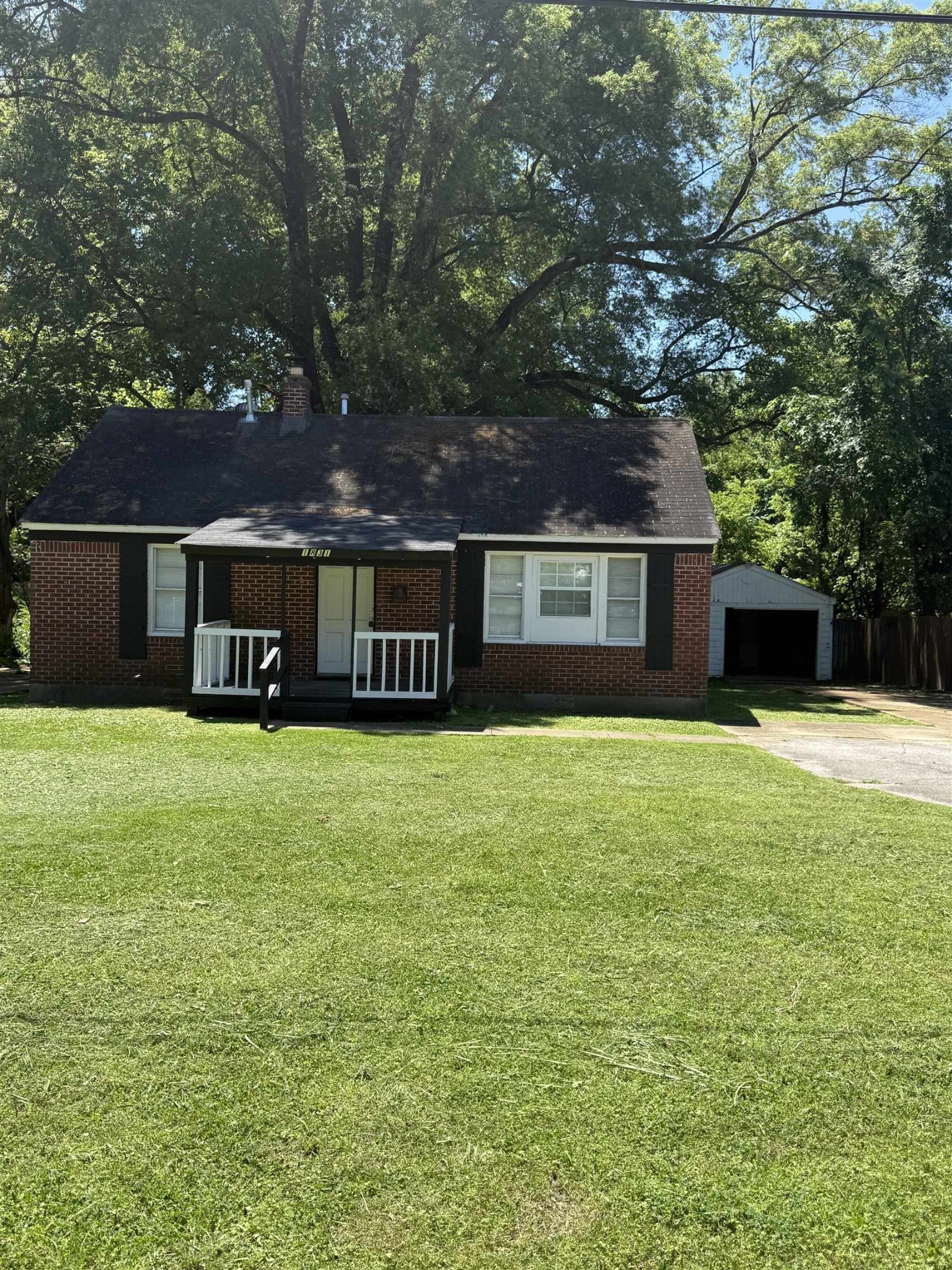 Photo of Listing #3038579