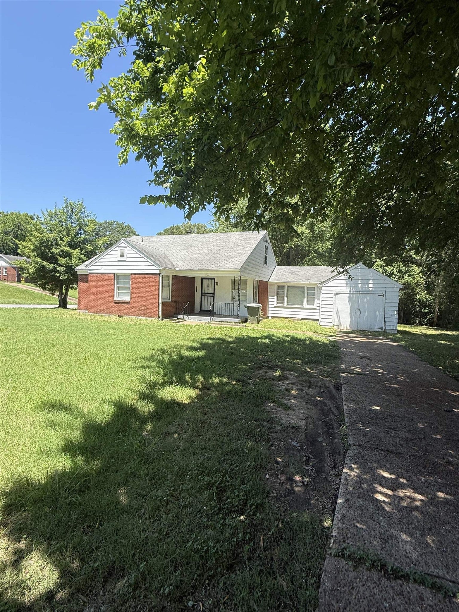 Photo of Listing #3038582