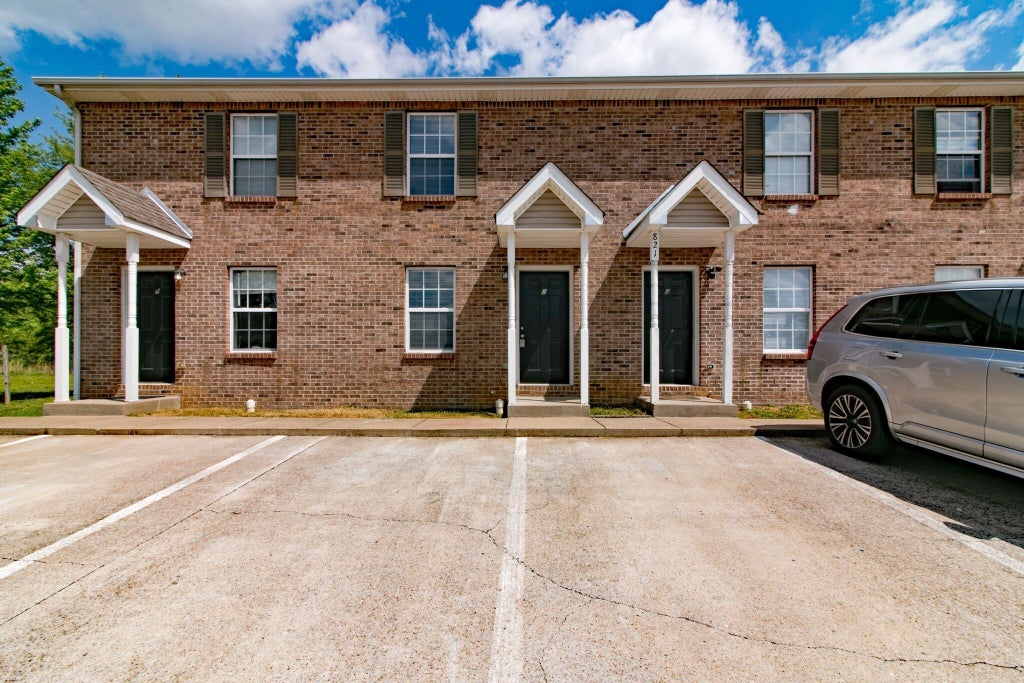 821 Oak Arbor Ct 4, Clarksville