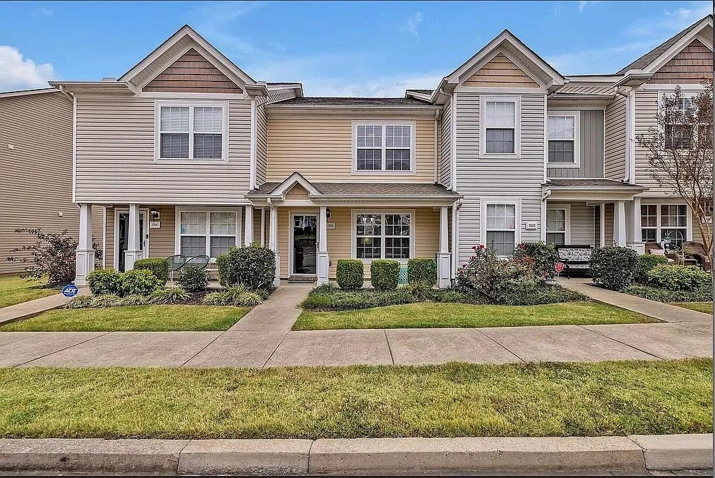 Photo of Listing #3039770