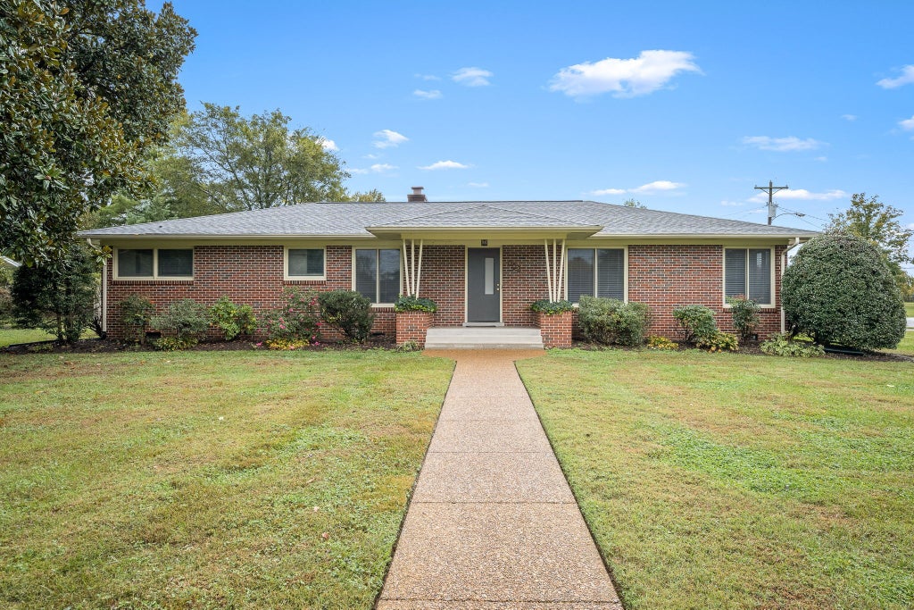 902 Whitehall Rd, Murfreesboro