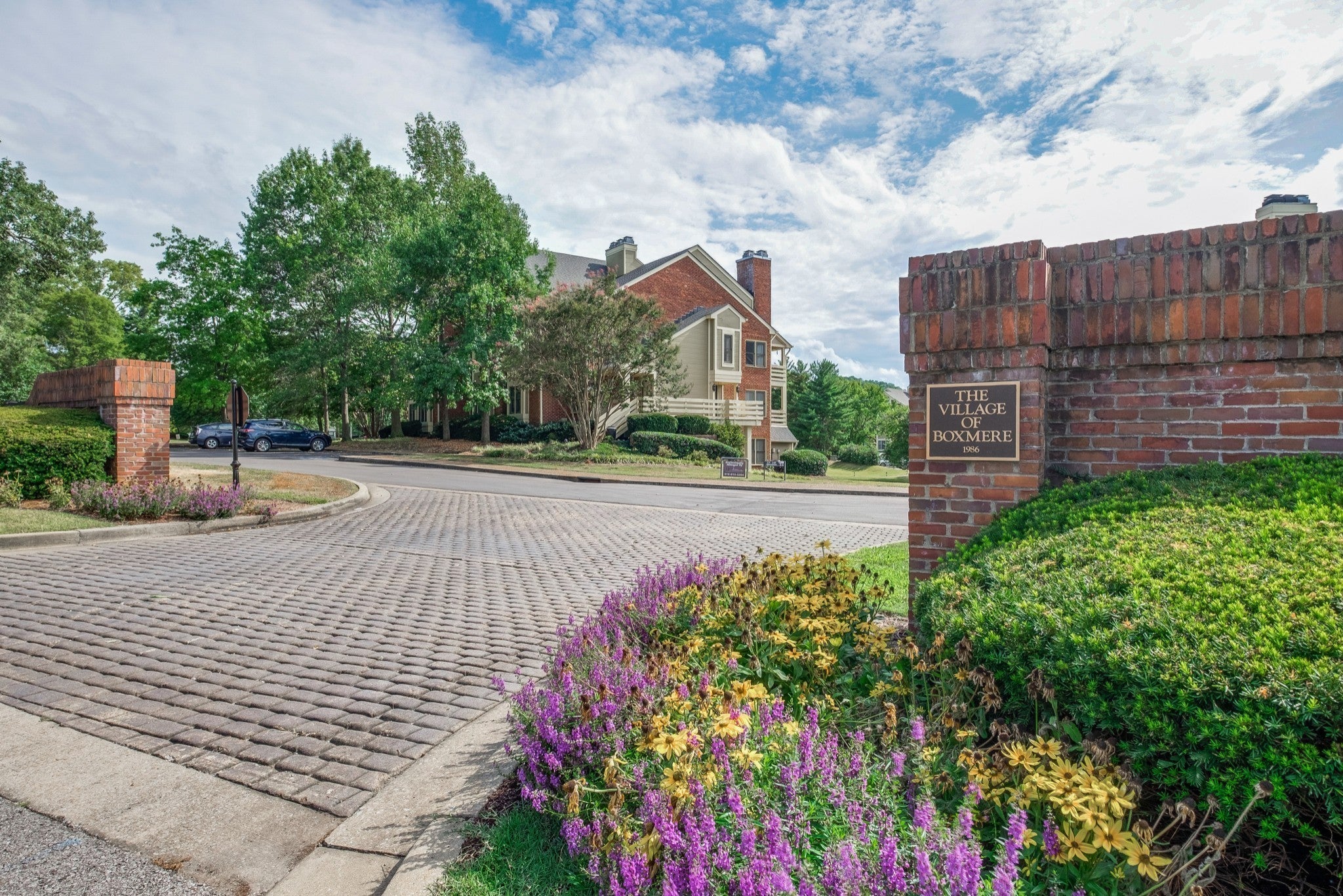 Photo of Listing #3040017