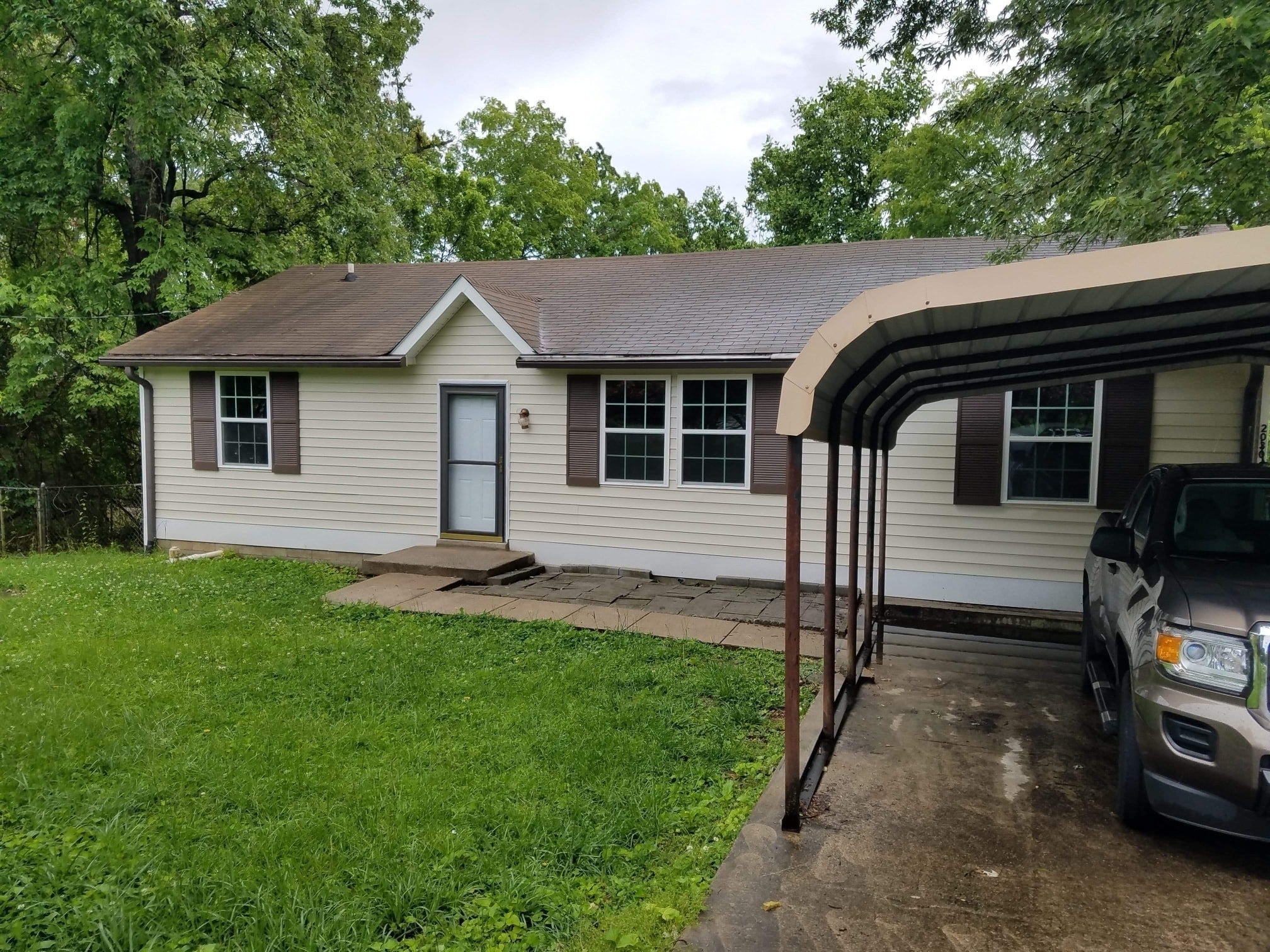 Photo of Listing #3041428