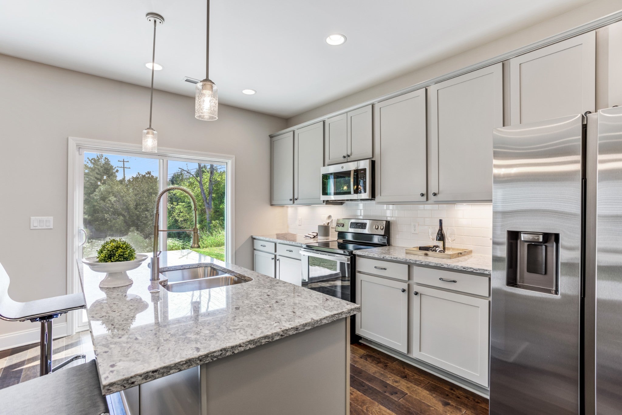 Photo of Listing #3041826