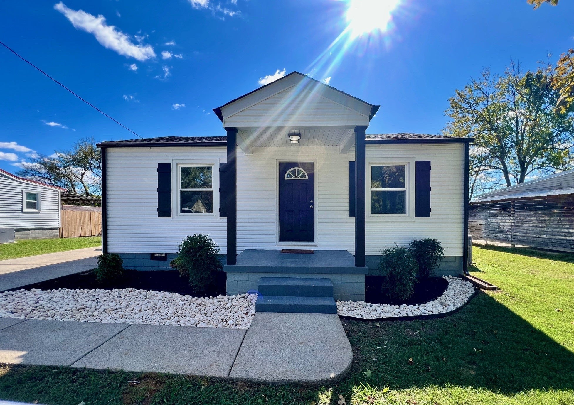 Photo of Listing #3042556