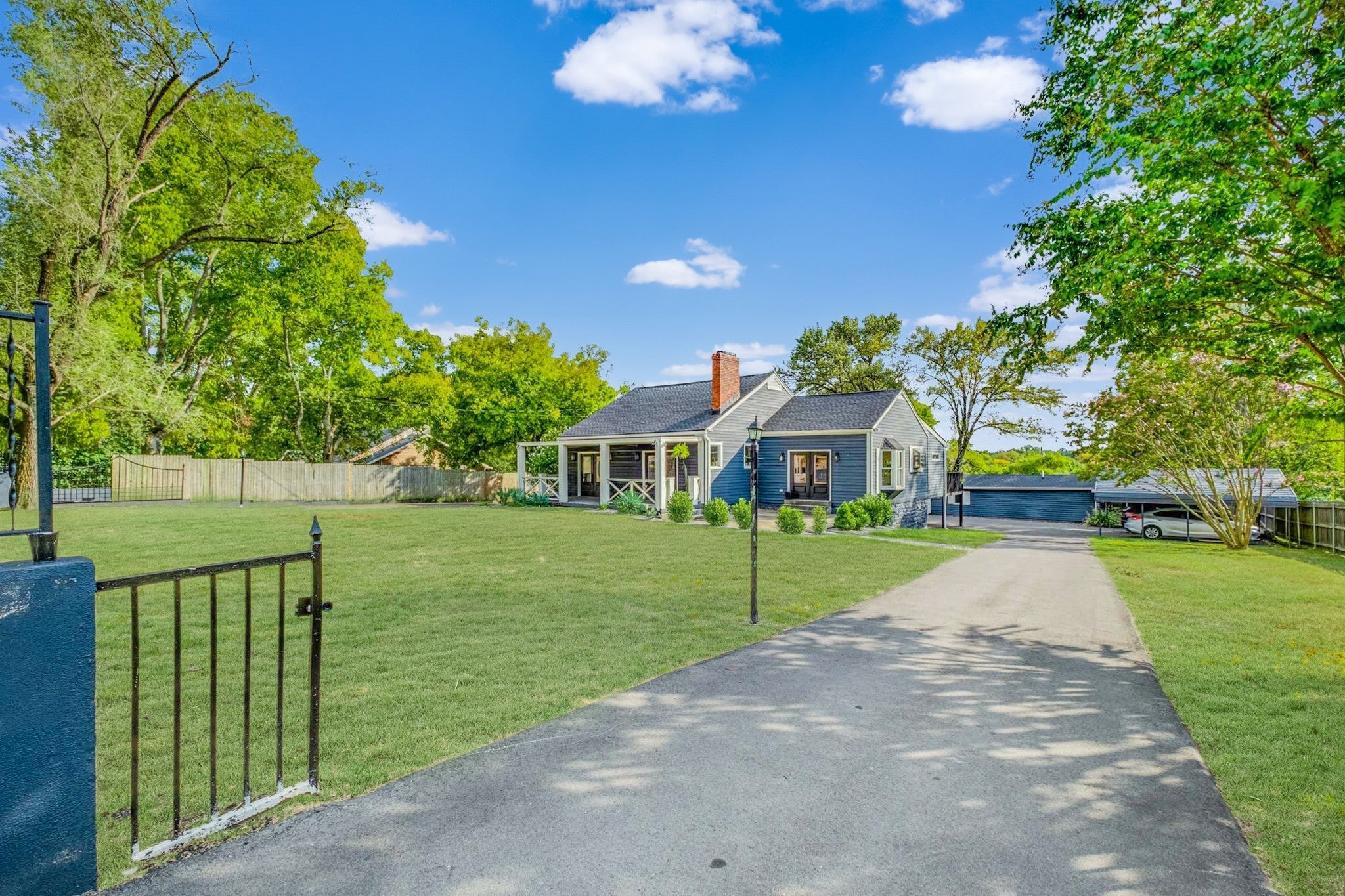 Photo of Listing #3042974