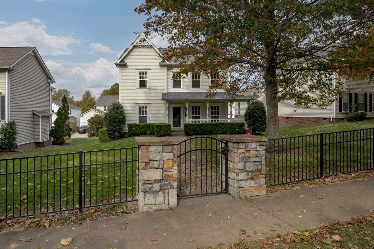 Photo of Listing #3043525