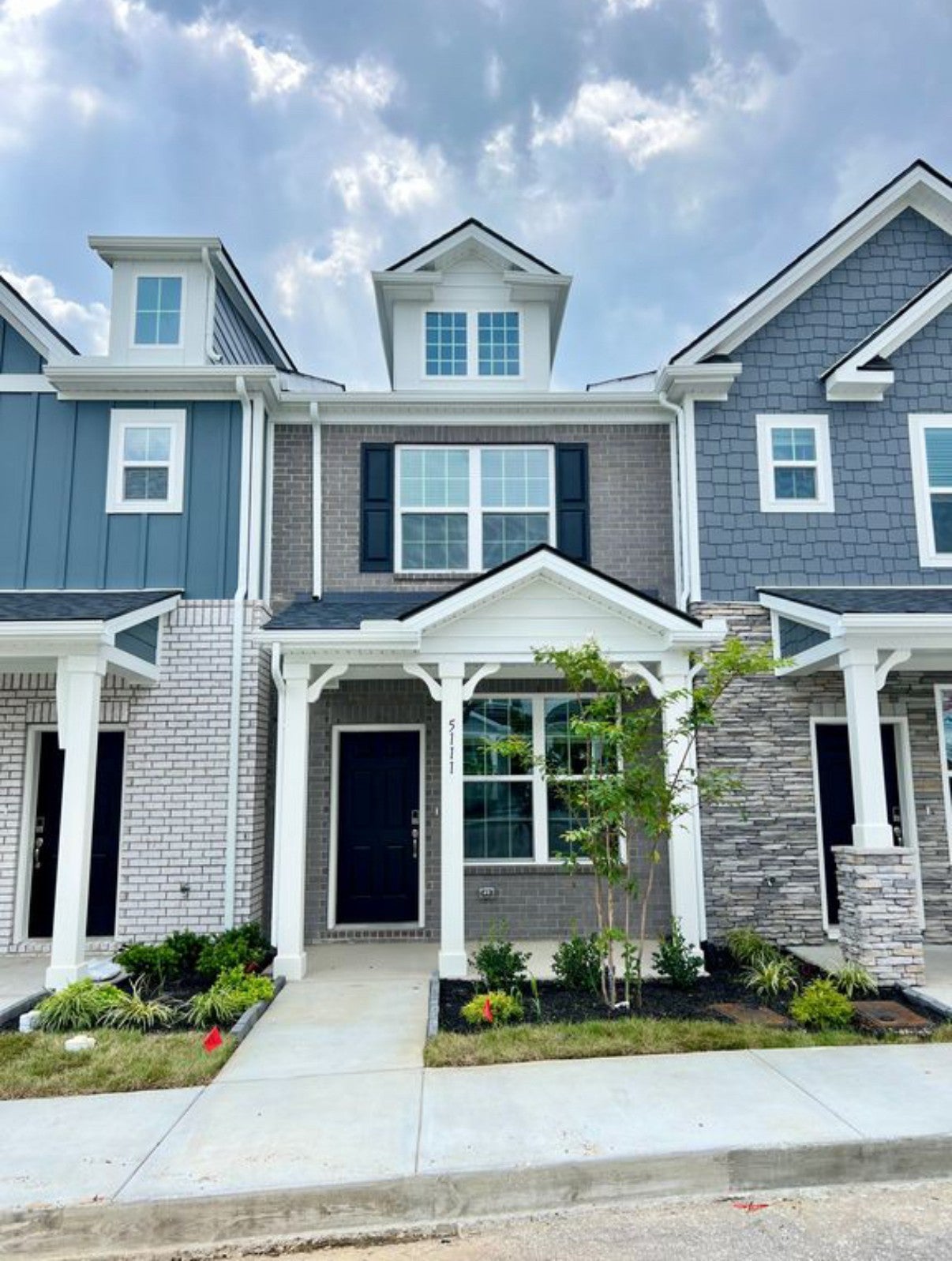 Photo of Listing #3043621