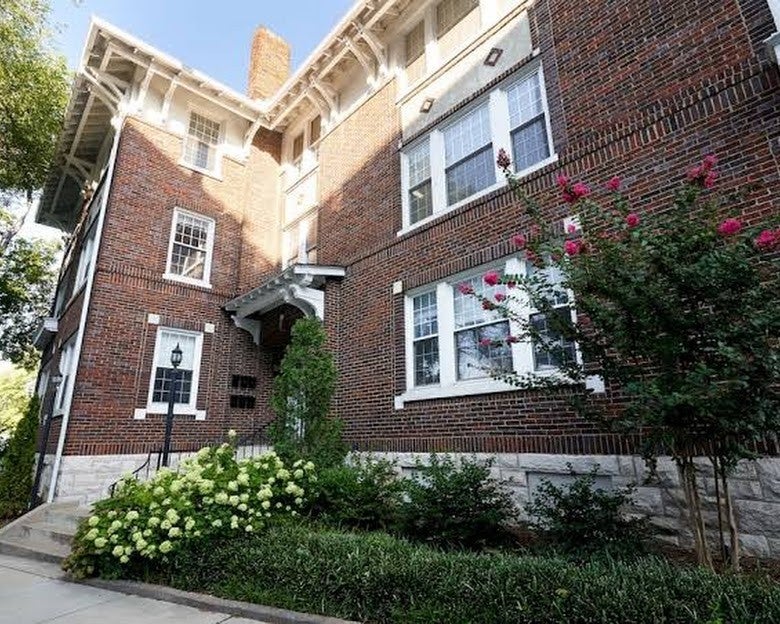 Photo of Listing #3043653