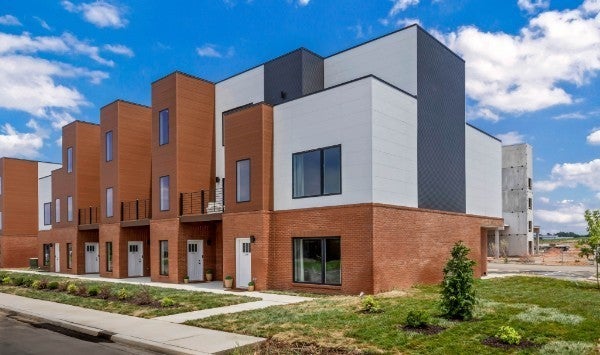 Photo of Listing #3043702