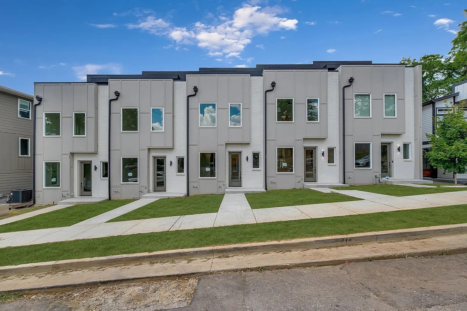 Photo of Listing #3043760