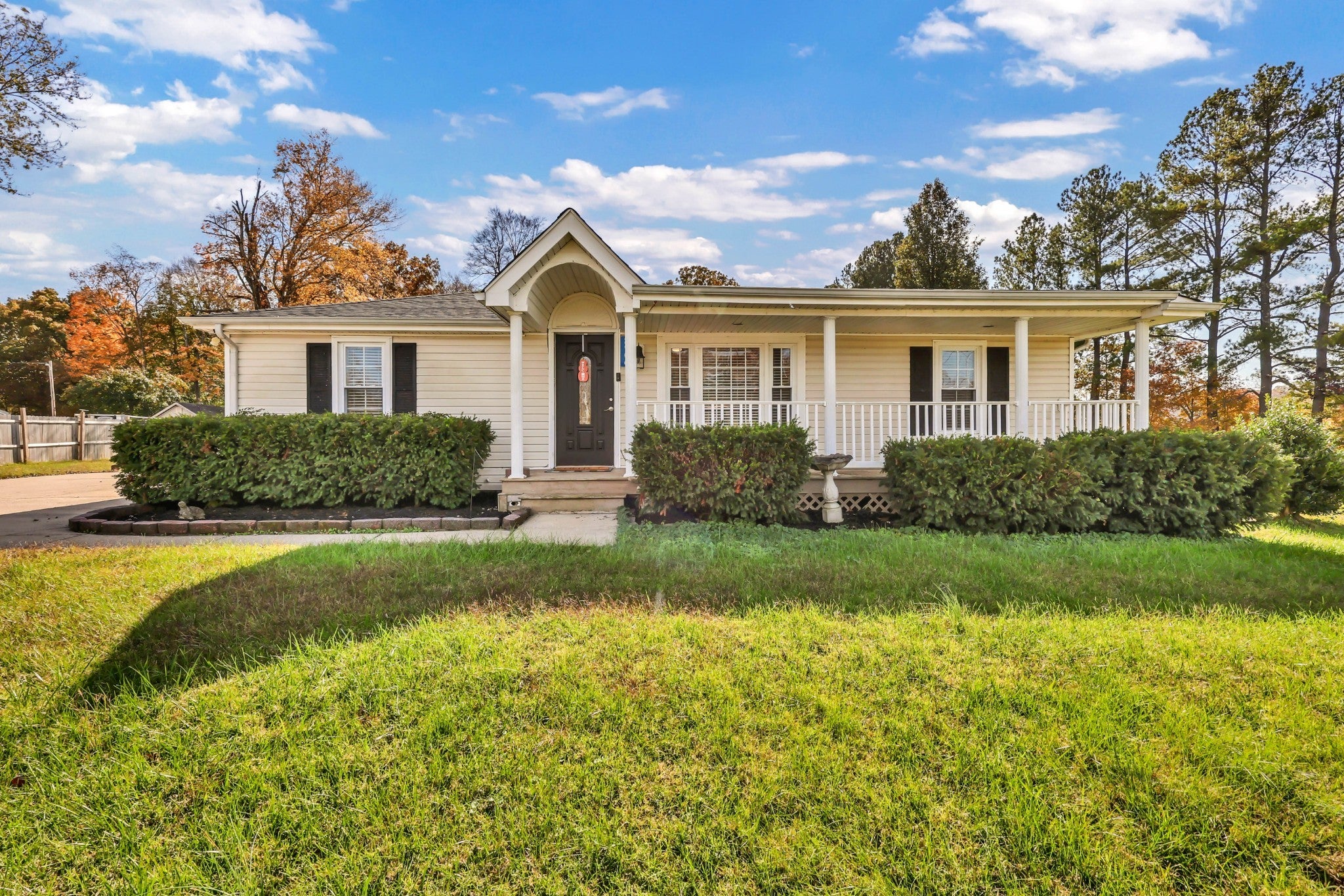 Photo of Listing #3045203