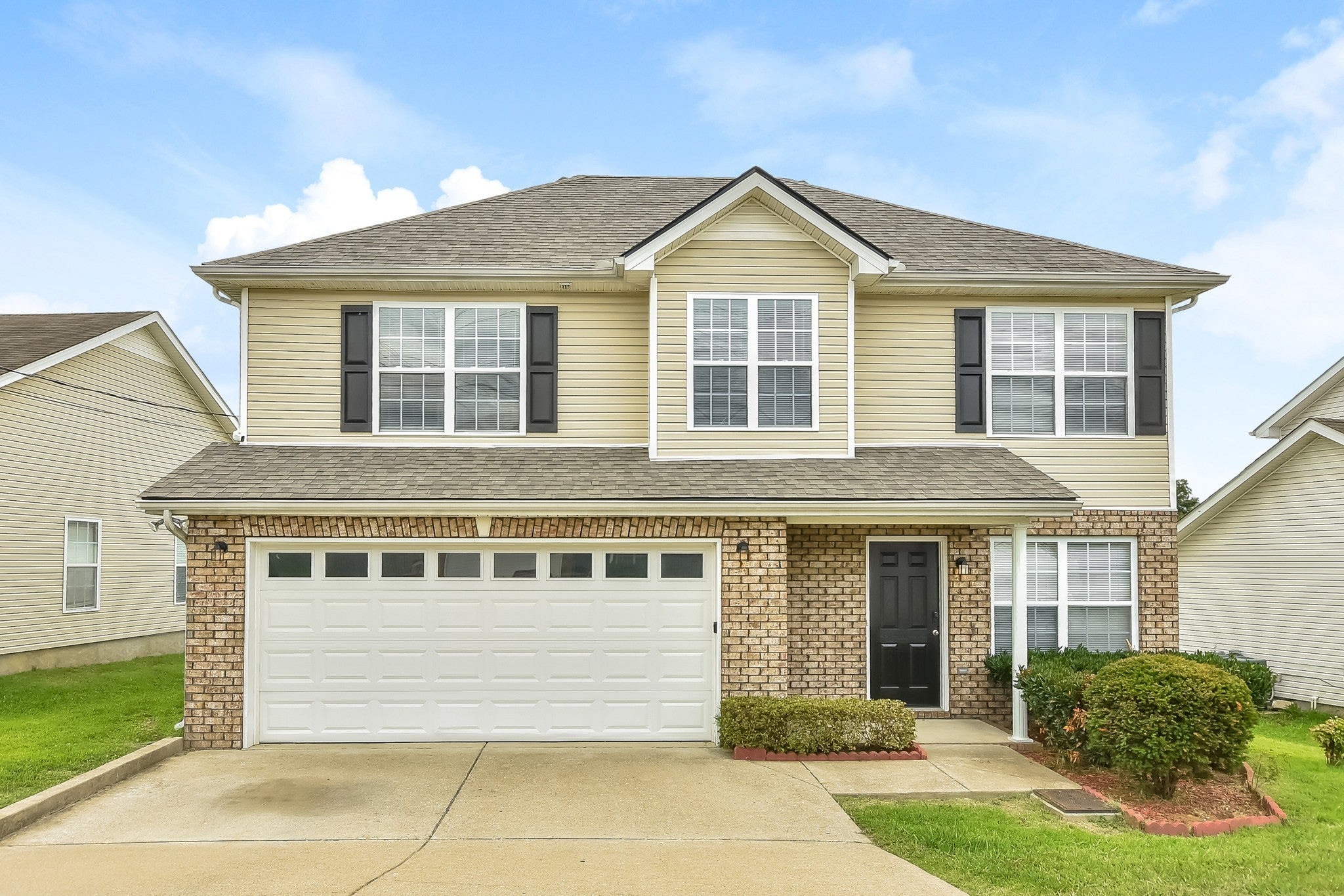 Photo of Listing #3045473