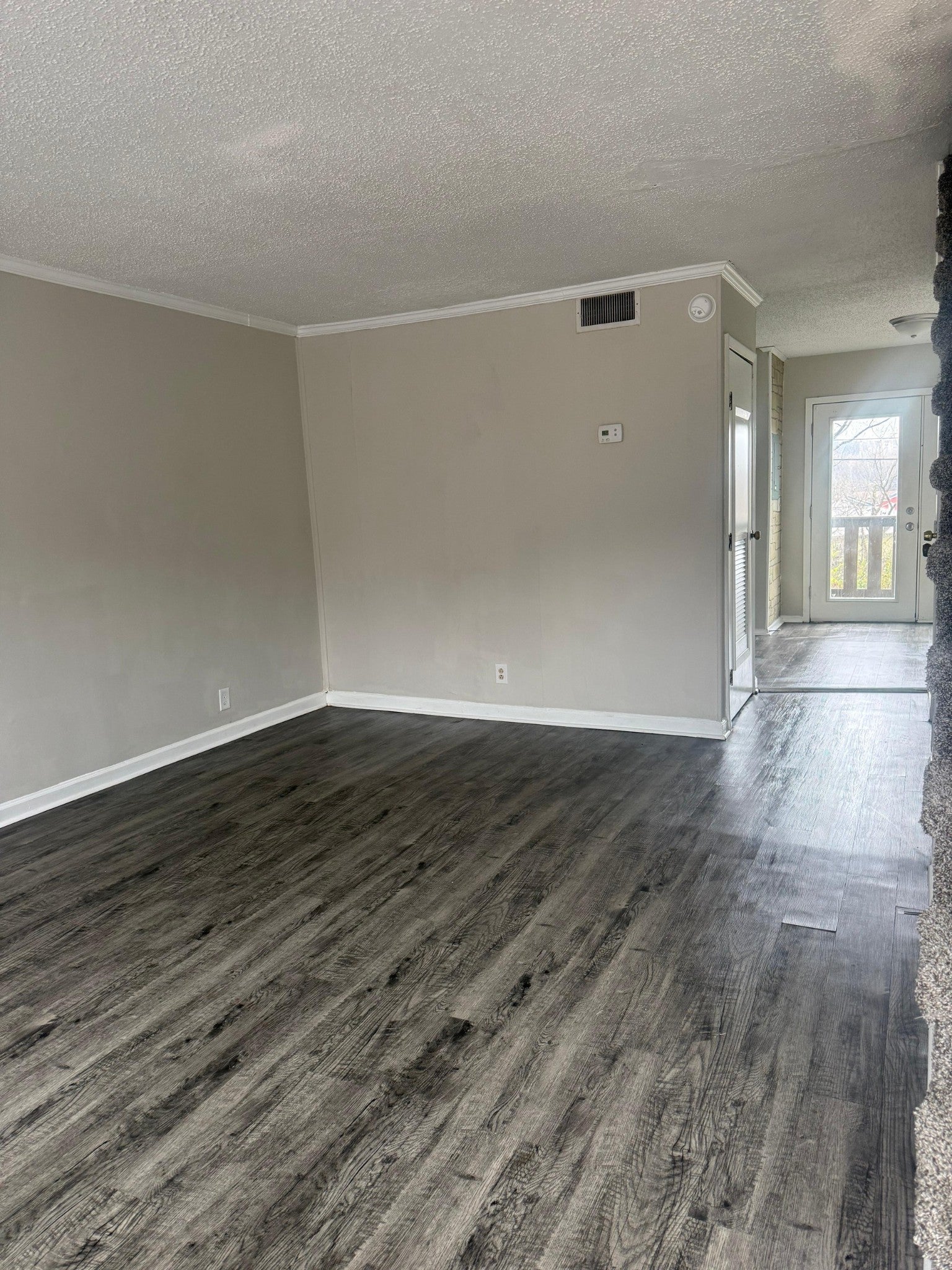 Photo of Listing #3045570