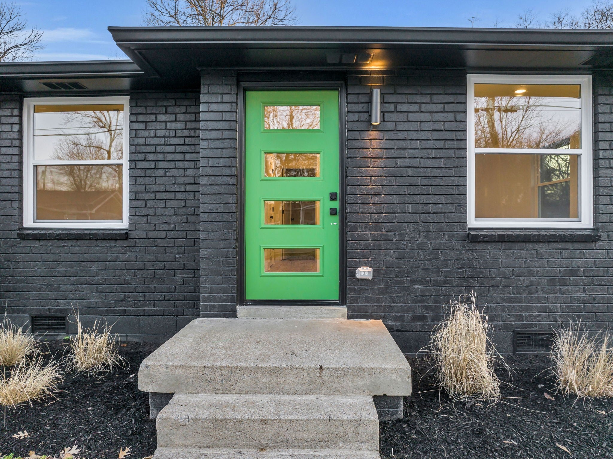 Photo of Listing #3045597