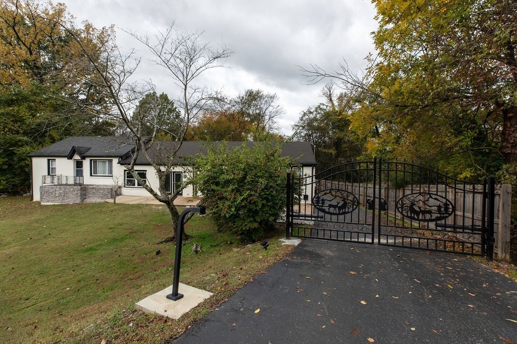 Photo of Listing #3045829