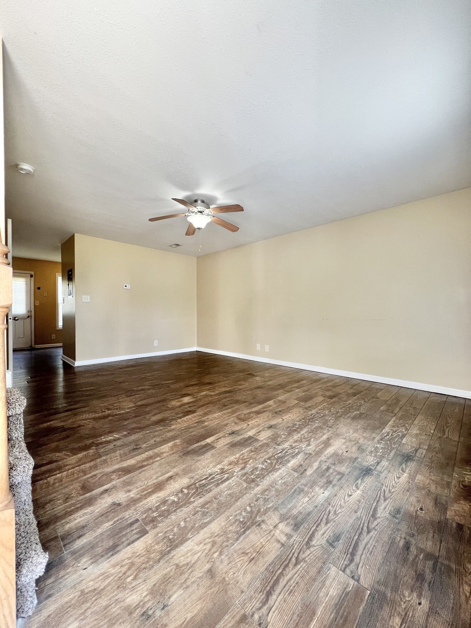 Photo of Listing #3045858