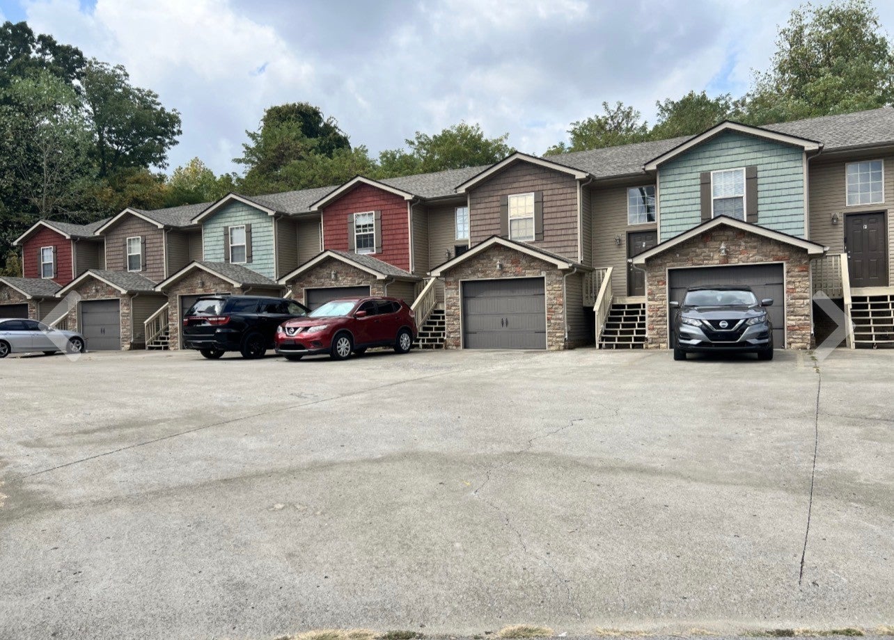 Photo of Listing #3046407