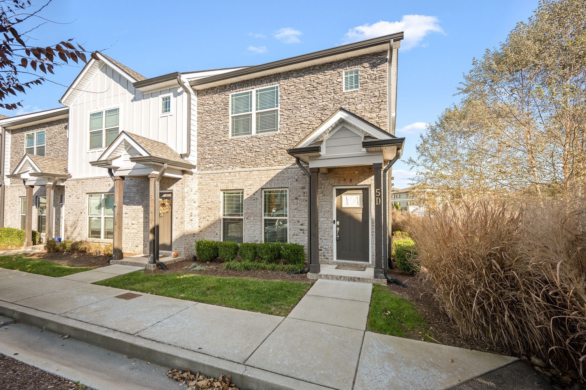 Photo of Listing #3046428