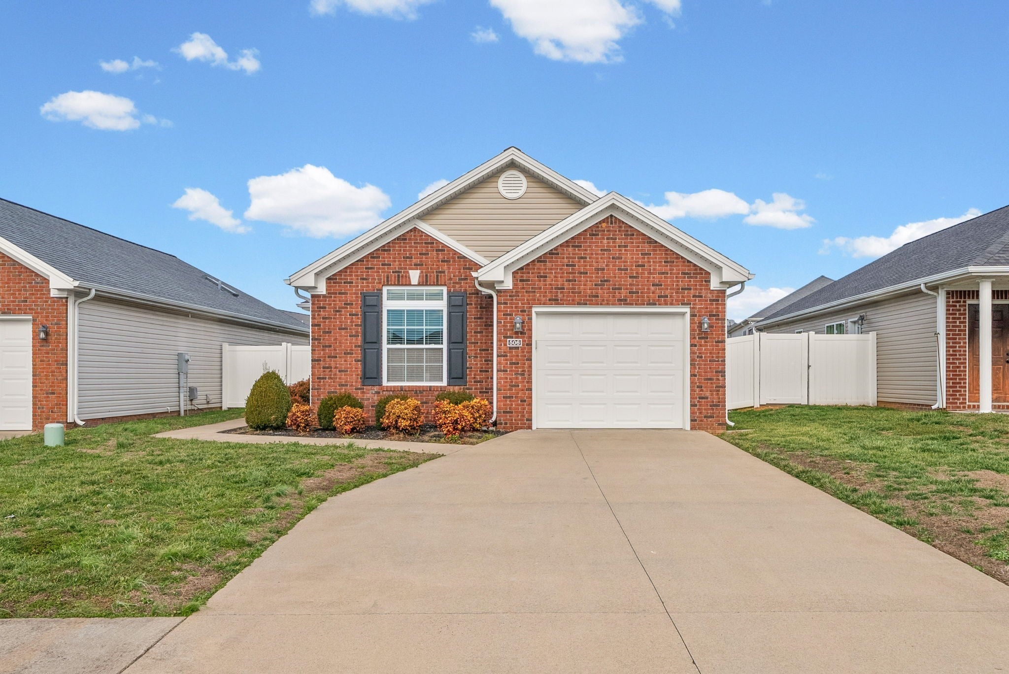 Photo of Listing #3047058