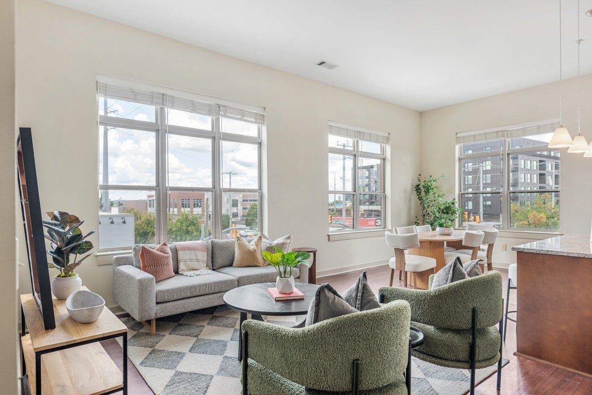 Photo of Listing #3047332