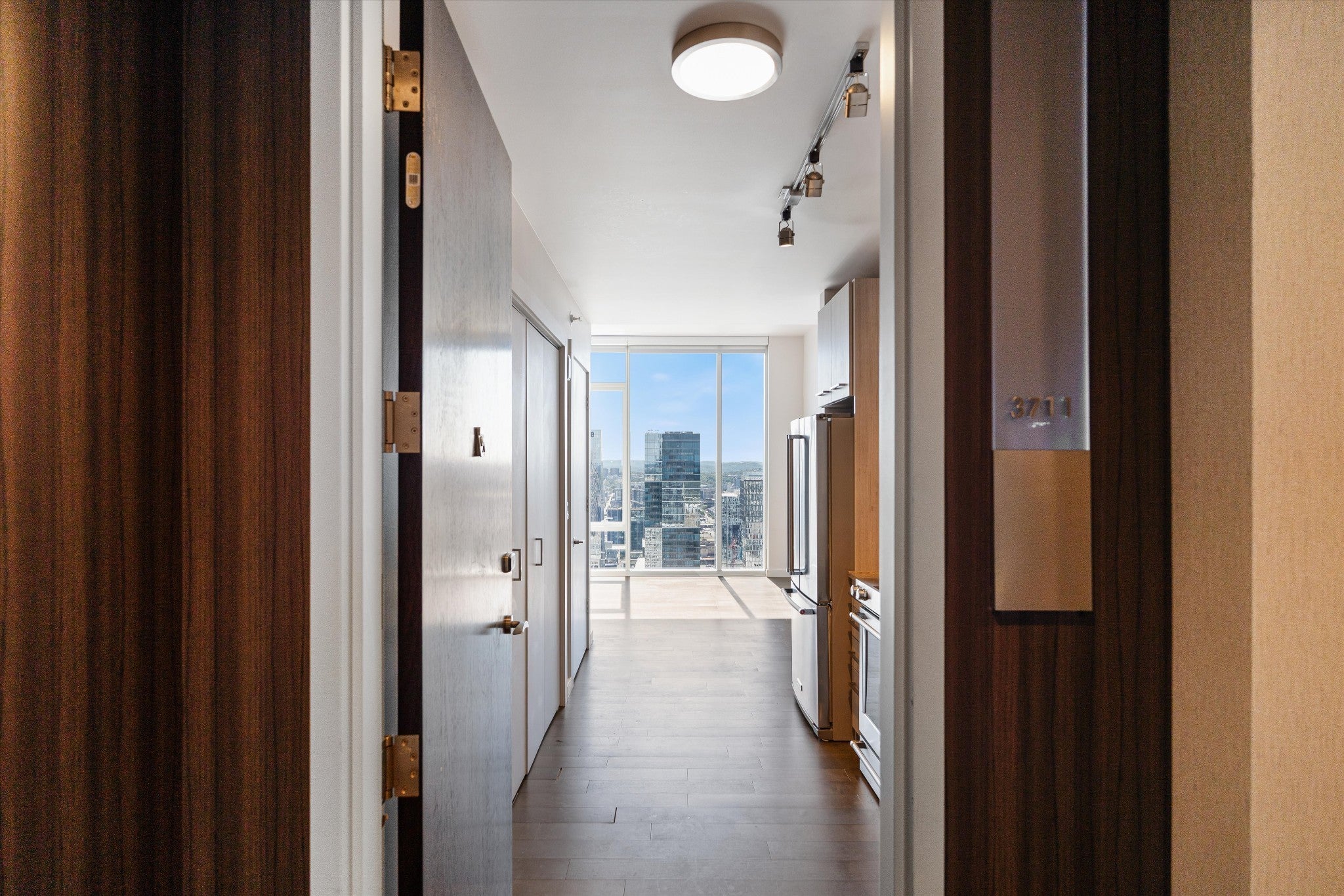 Photo of Listing #3049531