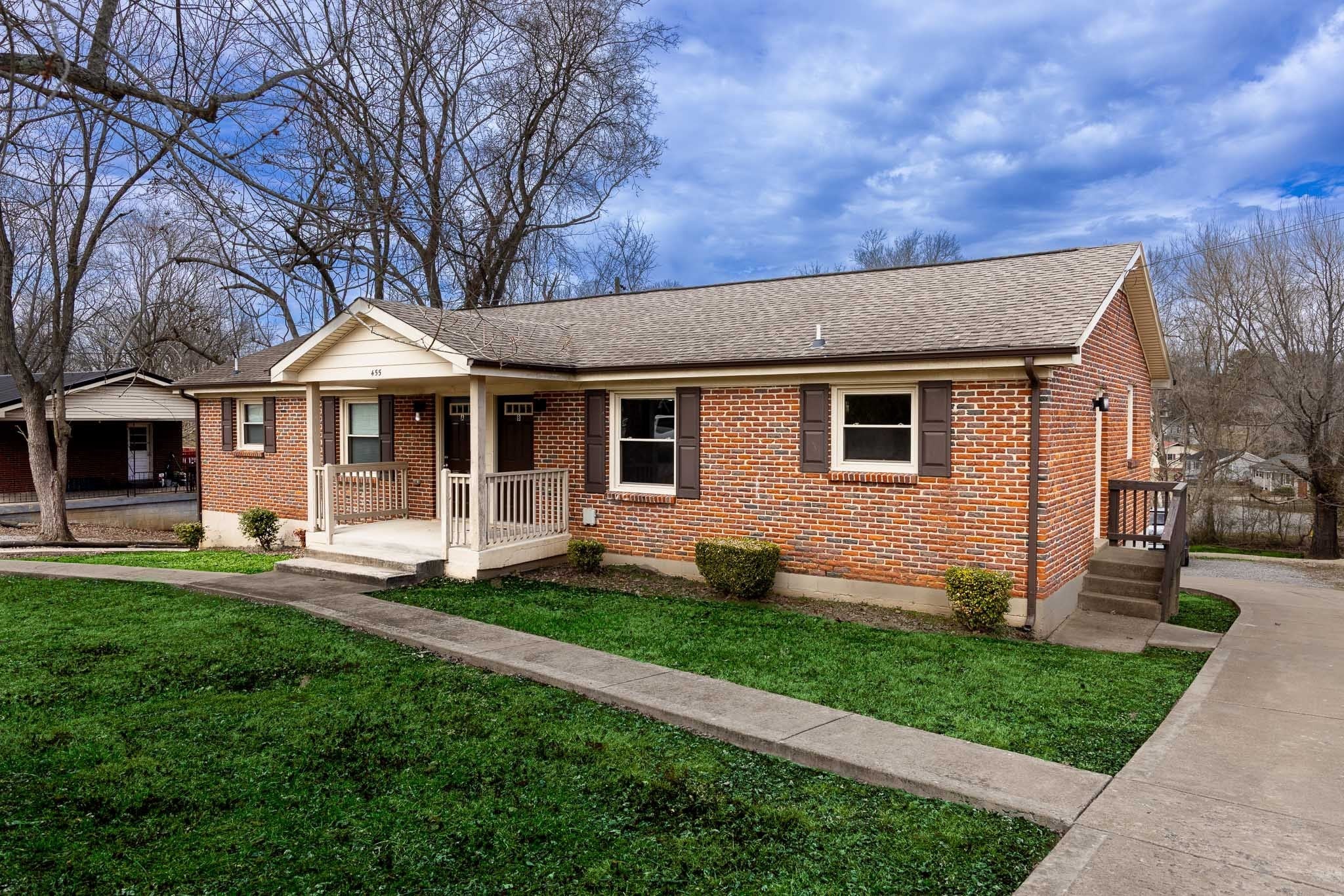 Photo of Listing #3049577