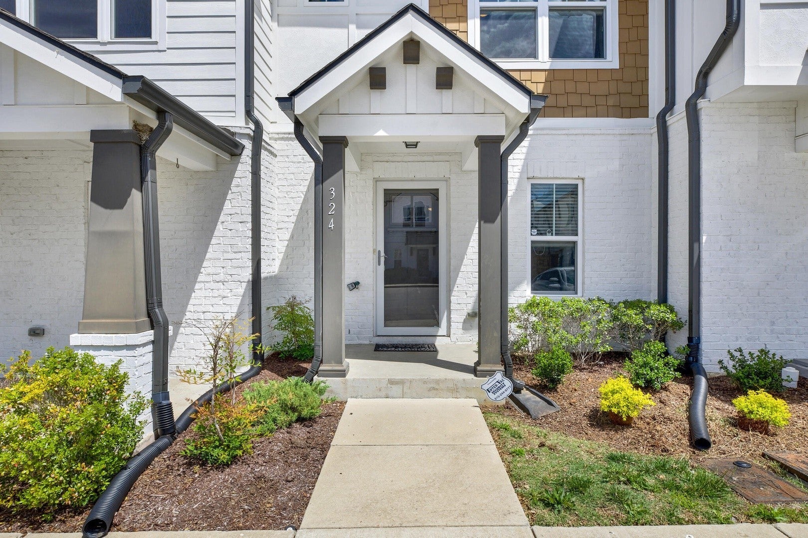 Photo of Listing #3049699