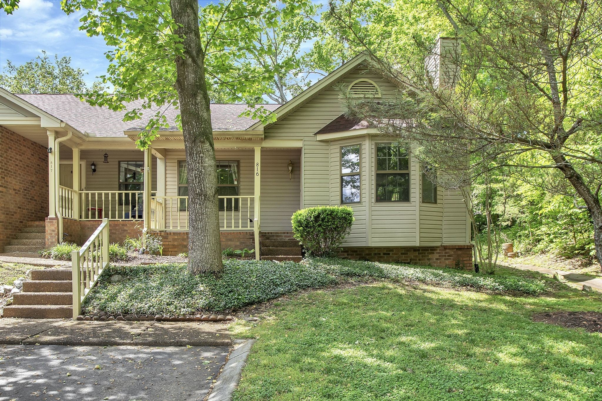 Photo of Listing #3049989