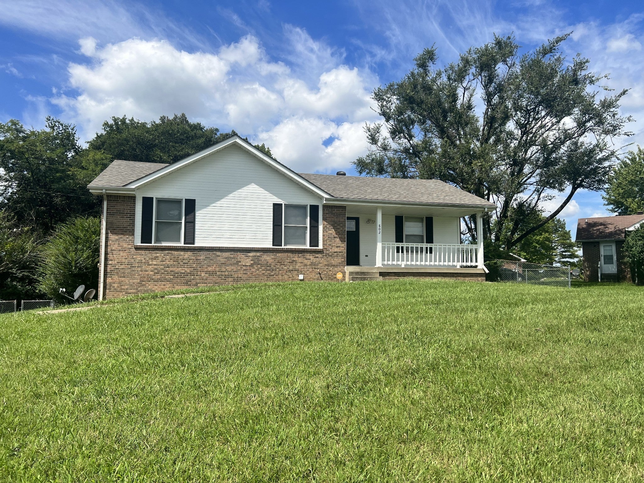 Photo of Listing #3050296