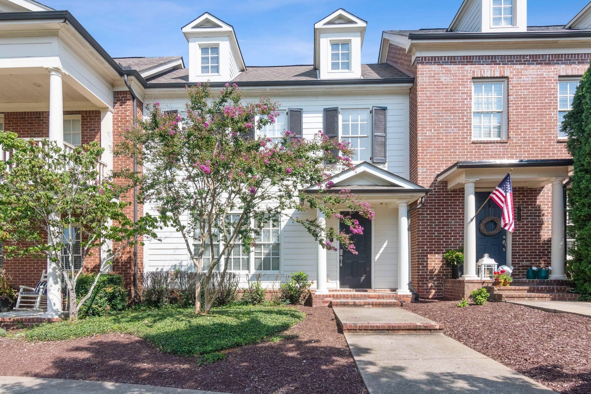 Photo of Listing #3050378