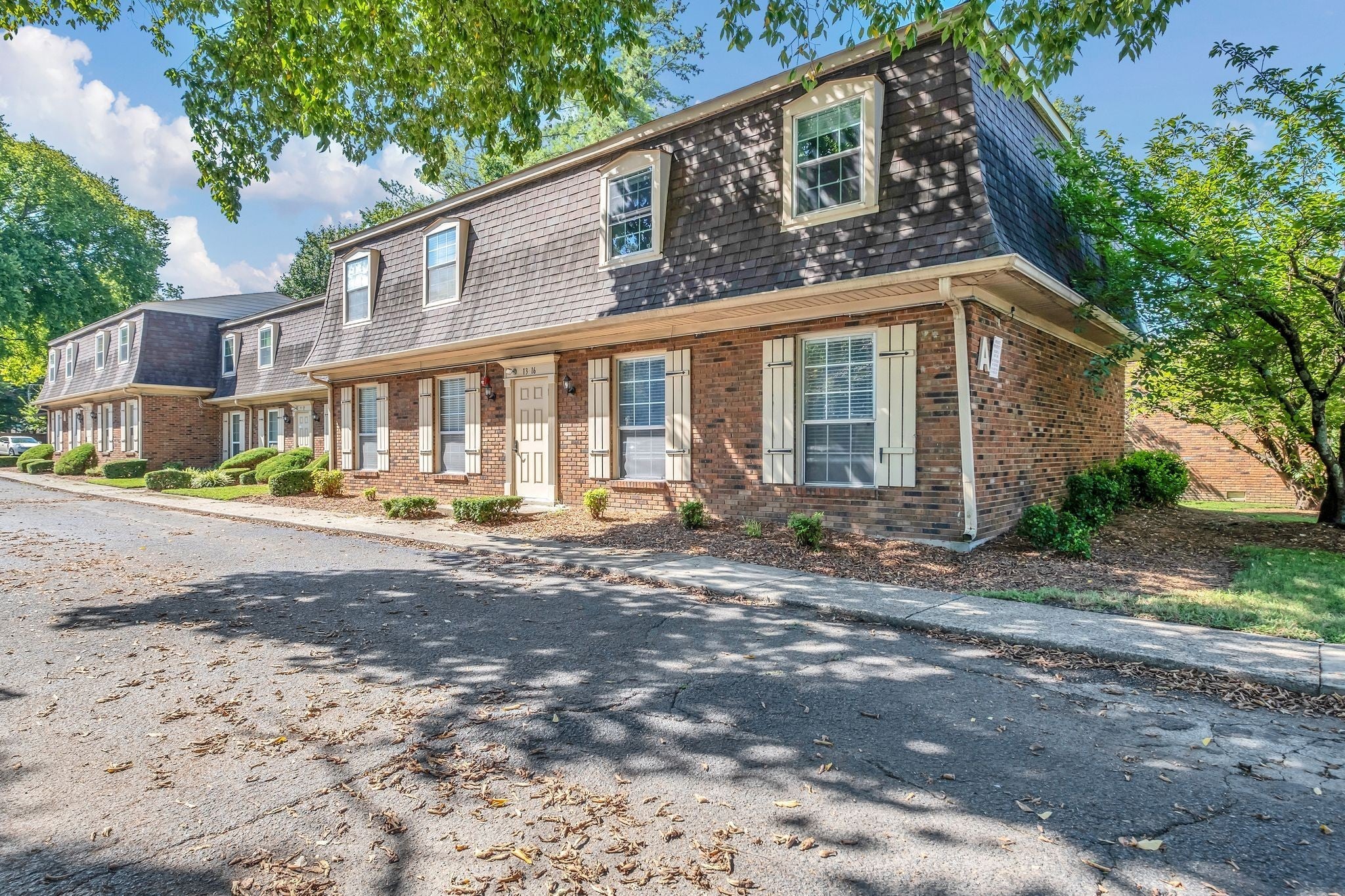 Photo of Listing #3050385