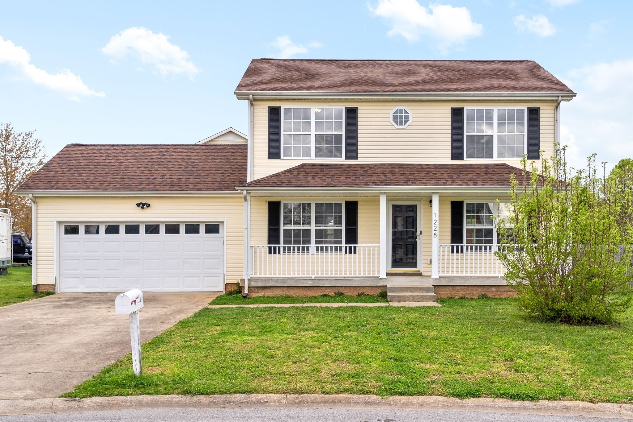 Photo of Listing #3050555