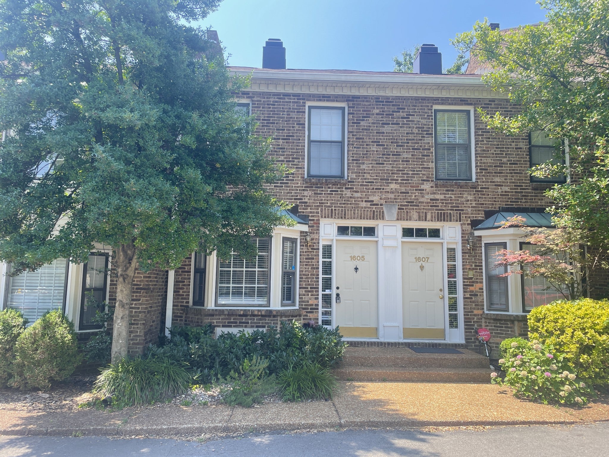 Photo of Listing #3051035