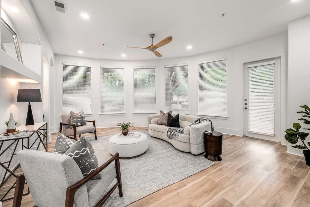 Photo of Listing #3051349