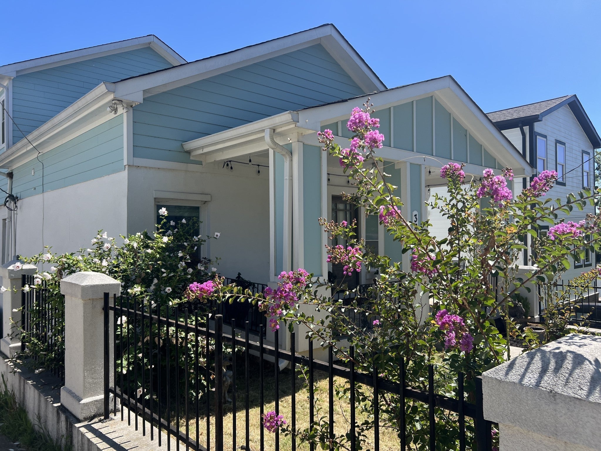 Photo of Listing #3051652